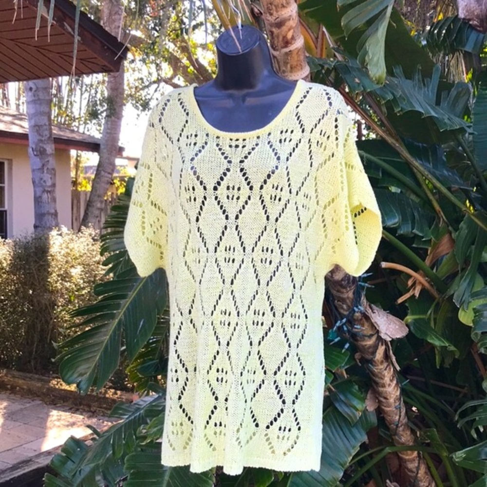 Leo and Nicole crochet top
